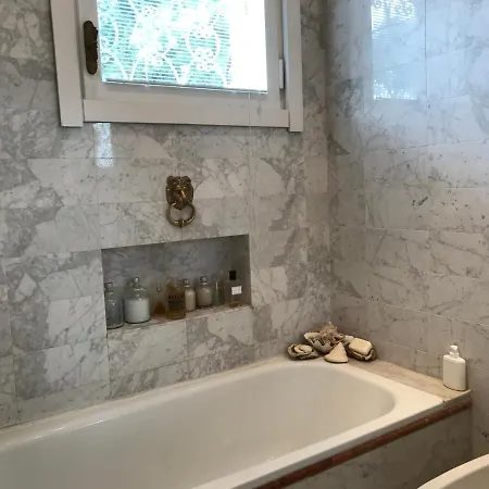 Apartament Charming Flat Varazze