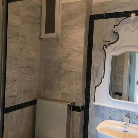 Charming Flat * Varazze