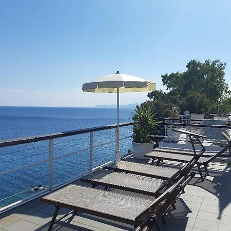 Charming Flat Varazze