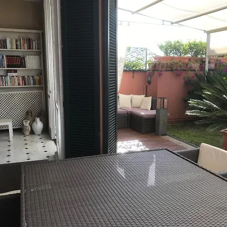 Charming Flat Varazze