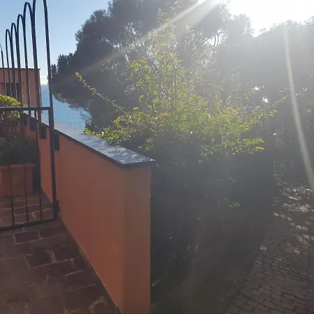 Apartment Charming Flat Varazze